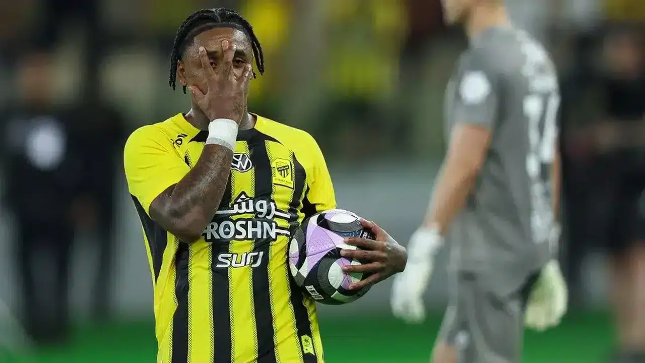 موقف بيرجوين.. هل يشارك نجم الاتحاد في مواجهة السد المرتقبة؟